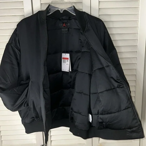 WMNS Jordan Flight Renegade Bomber Jacket… - Picture 4 of 8